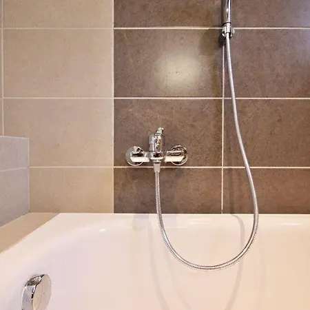 Jezerka - Free Parking - Easy Access To Center Prag