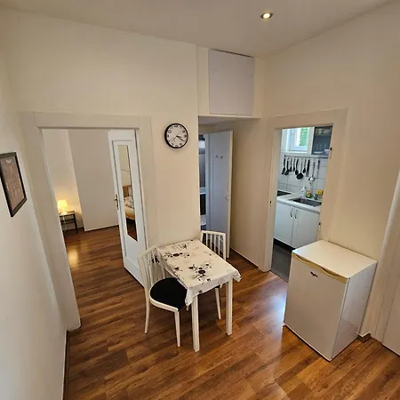 Jezerka - Free Parking - Easy Access To Center * Praga