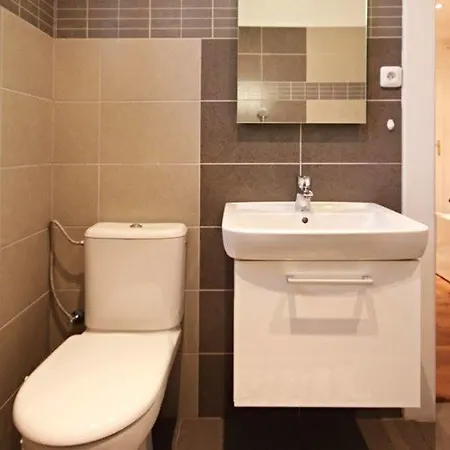 Appartamento Jezerka - Free Parking - Easy Access To Center Praga