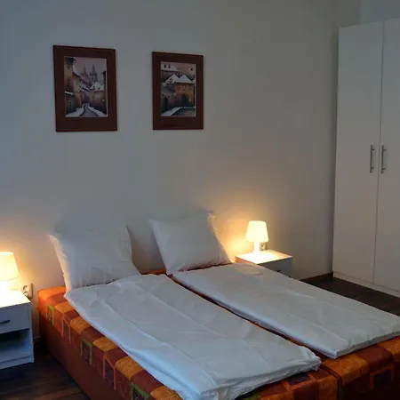 Jezerka - Free Parking - Easy Access To Center * Praga