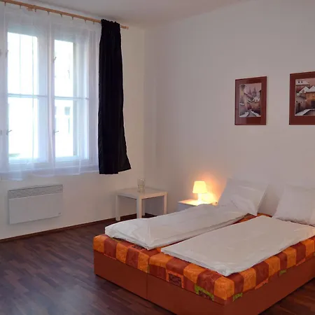 Jezerka - Free Parking - Easy Access To Center * Praga